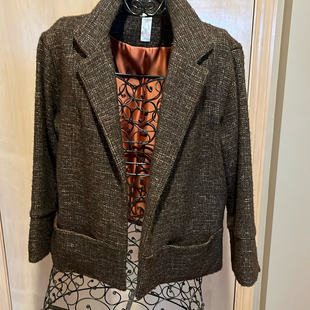 Brown tweed short blazer